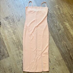 Pretty little things Elegant Peach Sleeveless Dress